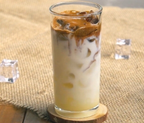 CÀ PHÊ SỮA ĐÁ/ NÓNG