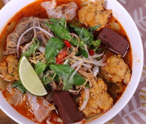 Bún Bò Tô Đặc Biệt Không Giò
